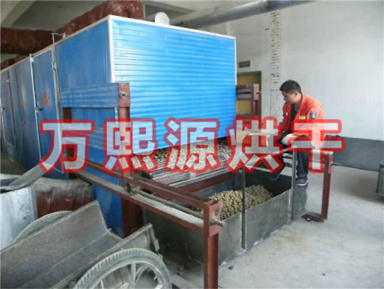 網(wǎng)帶烘干機(jī)